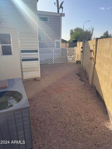 1541 W Yurok Circle, Apache Junction, AZ 85119