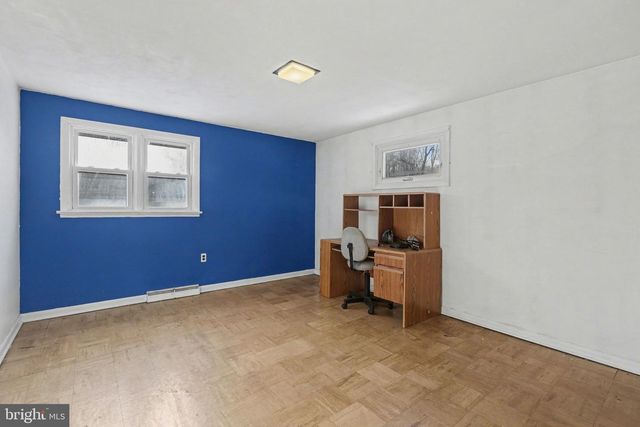 908 RED HILL RD, Dauphin, PA 17018