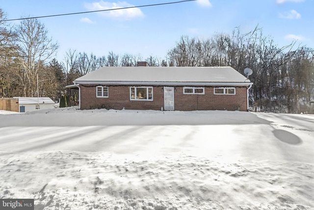 908 RED HILL RD, Dauphin, PA 17018
