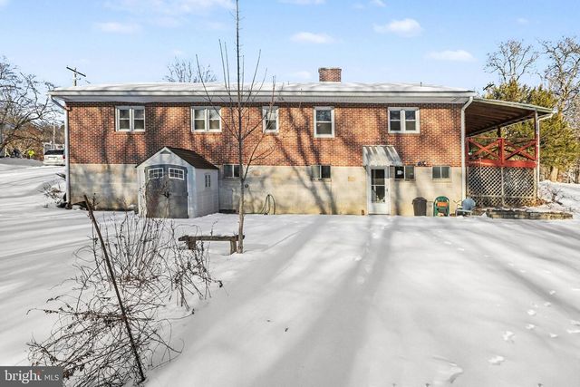 908 RED HILL RD, Dauphin, PA 17018