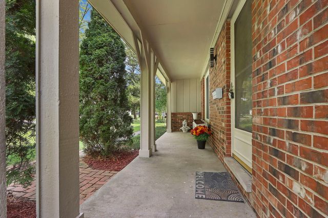 713 Dawes Street, Libertyville, IL 60048