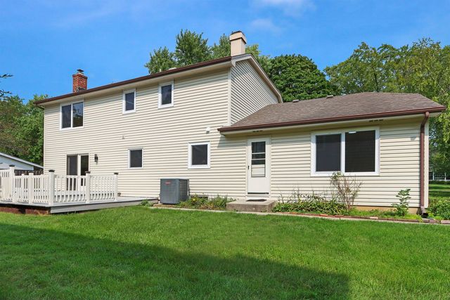 713 Dawes Street, Libertyville, IL 60048