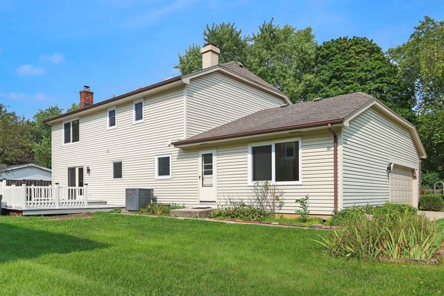 713 Dawes Street, Libertyville, IL 60048