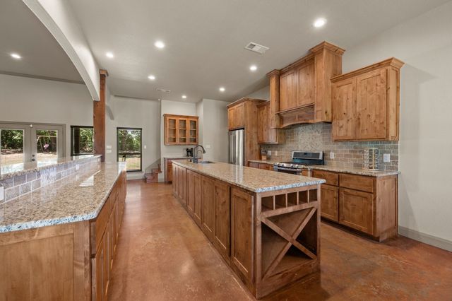 3019 FM 718, Newark, TX 76071