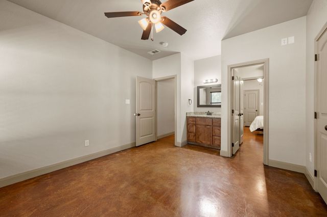 3019 FM 718, Newark, TX 76071