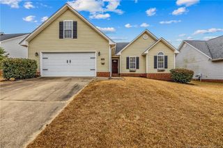 817 Bramblegate Road, Hope Mills, NC 28348