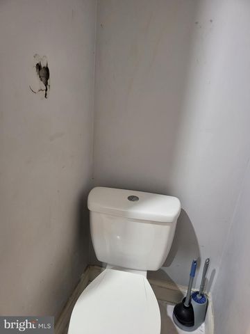 38 CALIFORNIA AVE, Clementon, NJ 08021