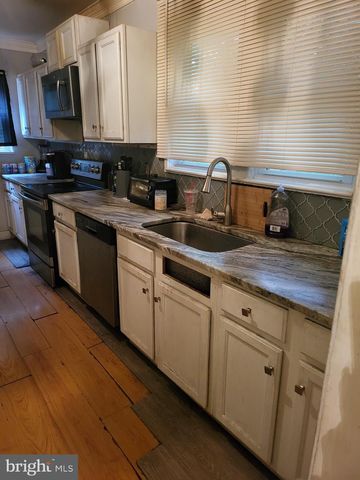 38 CALIFORNIA AVE, Clementon, NJ 08021