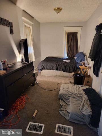 38 CALIFORNIA AVE, Clementon, NJ 08021