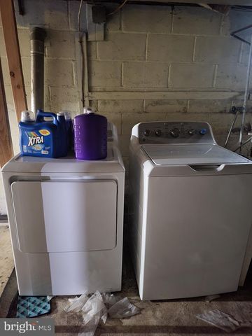 38 CALIFORNIA AVE, Clementon, NJ 08021