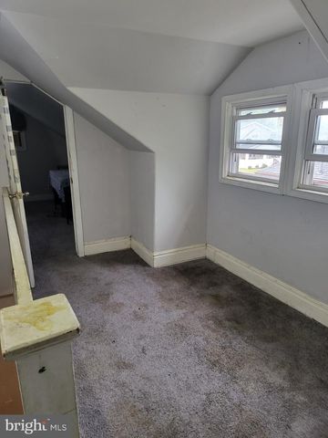 38 CALIFORNIA AVE, Clementon, NJ 08021