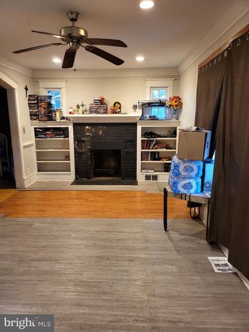 38 CALIFORNIA AVE, Clementon, NJ 08021