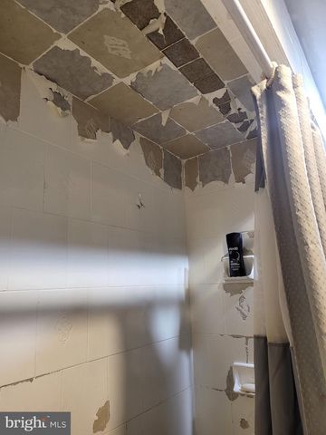 38 CALIFORNIA AVE, Clementon, NJ 08021