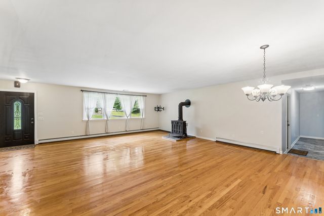 28 Andrew Drive, Shelton, CT 06484