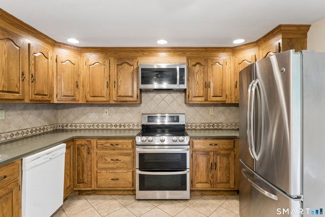 28 Andrew Drive, Shelton, CT 06484