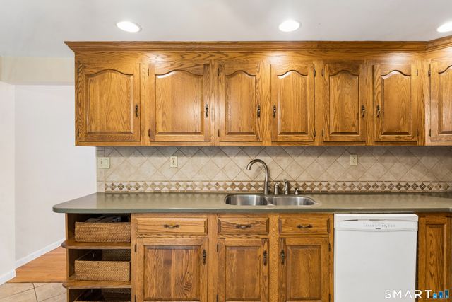 28 Andrew Drive, Shelton, CT 06484