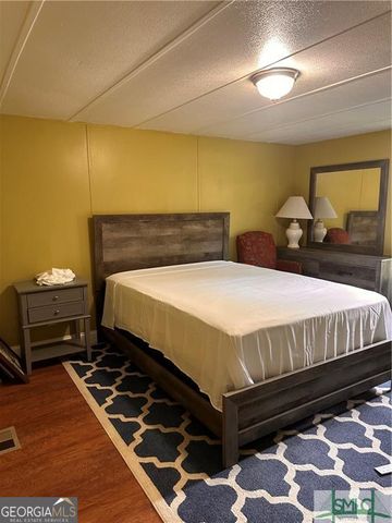 219 & 221 John Carter Road, Bloomingdale, GA 31302
