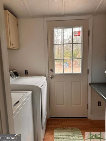 219 & 221 John Carter Road, Bloomingdale, GA 31302