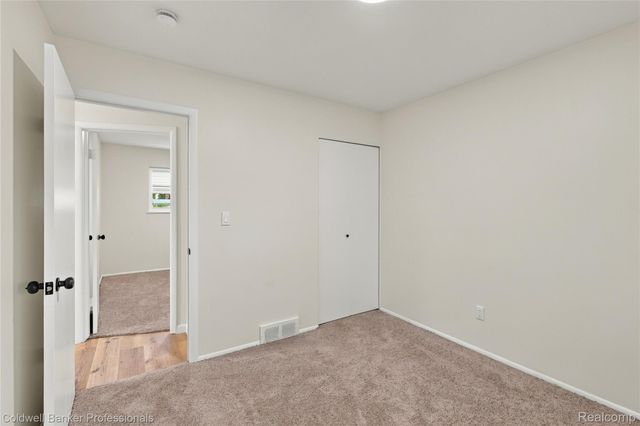 30144 Roan Drive, Warren, MI 48093