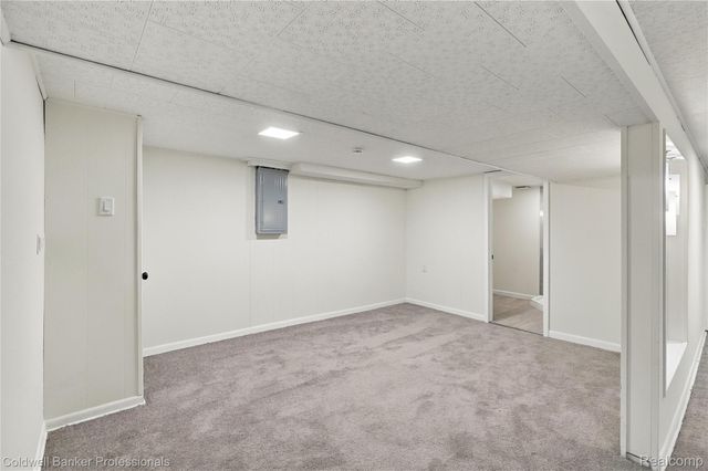 30144 Roan Drive, Warren, MI 48093