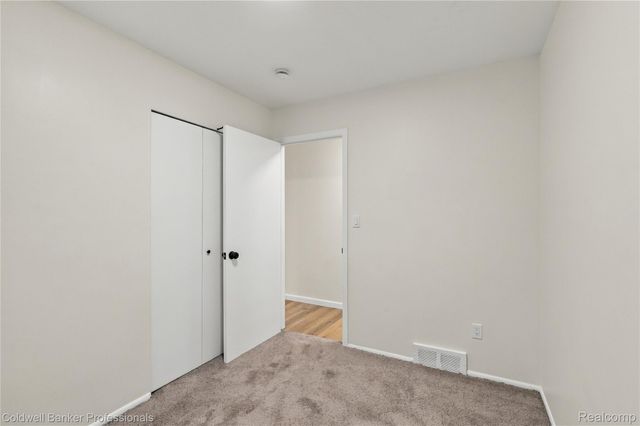 30144 Roan Drive, Warren, MI 48093