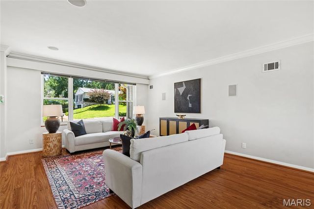 8701 Washington Avenue, University City, MO 63124