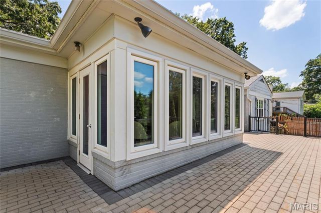 8701 Washington Avenue, University City, MO 63124