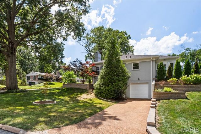 8701 Washington Avenue, University City, MO 63124