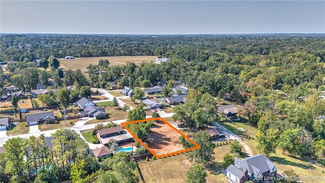 NW 11th Street, Bentonville, AR 72712