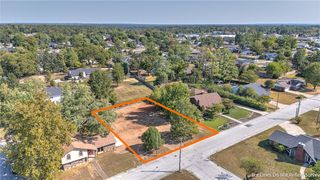 NW 11th Street, Bentonville, AR 72712