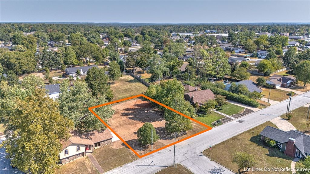 NW 11th Street, Bentonville, AR 72712