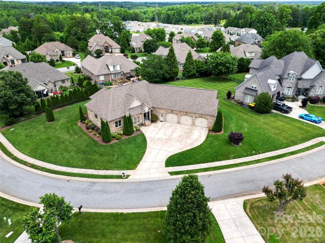 2330 Shiny Leaf Drive, Denver, NC 28037