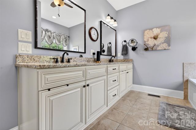 2330 Shiny Leaf Drive, Denver, NC 28037