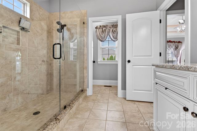 2330 Shiny Leaf Drive, Denver, NC 28037