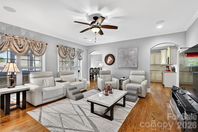 2330 Shiny Leaf Drive, Denver, NC 28037