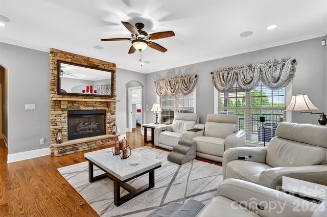 2330 Shiny Leaf Drive, Denver, NC 28037