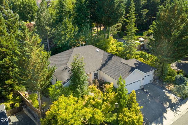 1119 NW Morgan Lane, Grants Pass, OR 97526