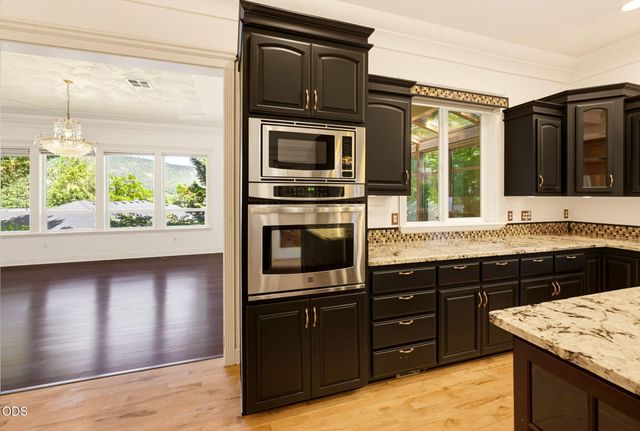 1119 NW Morgan Lane, Grants Pass, OR 97526