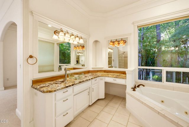 1119 NW Morgan Lane, Grants Pass, OR 97526