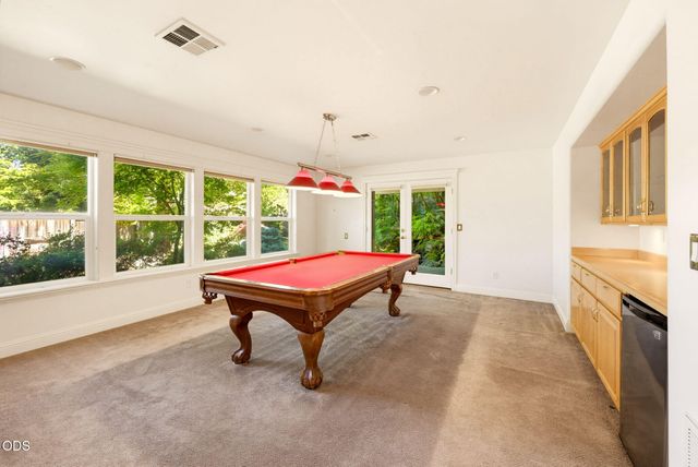 1119 NW Morgan Lane, Grants Pass, OR 97526