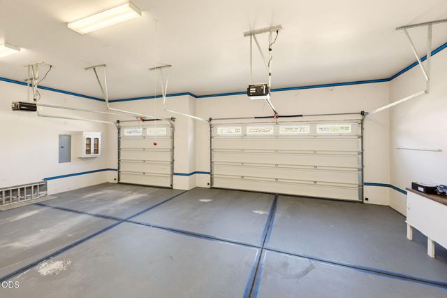 1119 NW Morgan Lane, Grants Pass, OR 97526