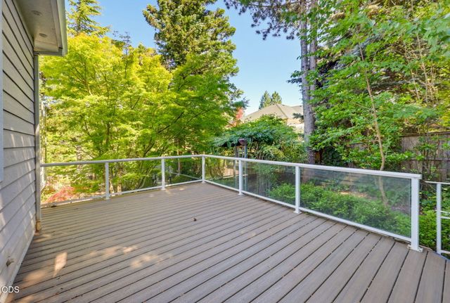 1119 NW Morgan Lane, Grants Pass, OR 97526