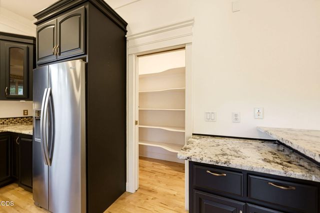 1119 NW Morgan Lane, Grants Pass, OR 97526