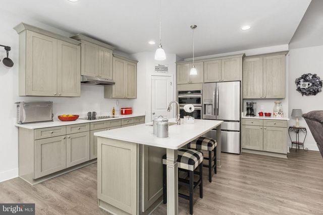 3301 FLAT RUN RD, Locust Grove, VA 22508
