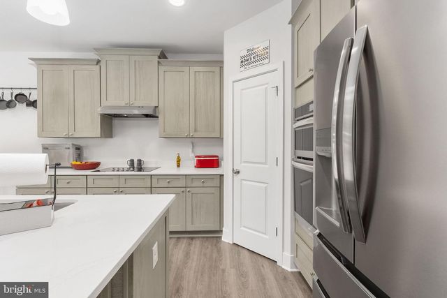 3301 FLAT RUN RD, Locust Grove, VA 22508