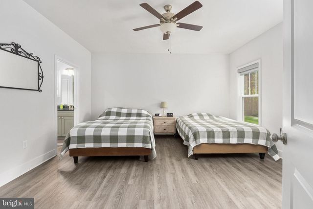 3301 FLAT RUN RD, Locust Grove, VA 22508