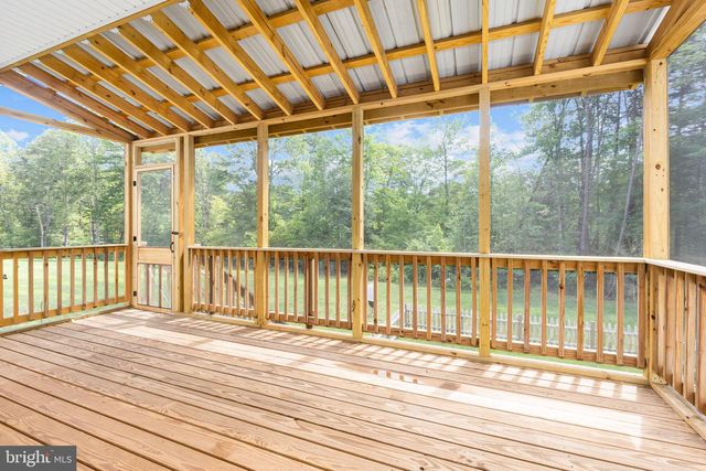 3301 FLAT RUN RD, Locust Grove, VA 22508