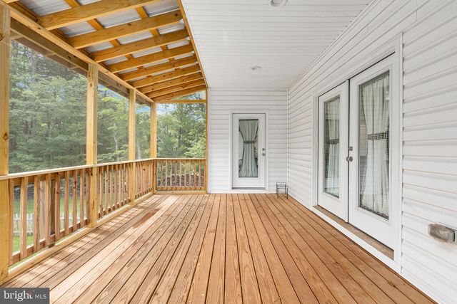 3301 FLAT RUN RD, Locust Grove, VA 22508