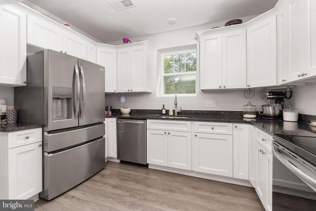 3301 FLAT RUN RD, Locust Grove, VA 22508