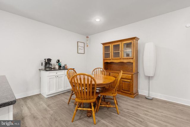 3301 FLAT RUN RD, Locust Grove, VA 22508